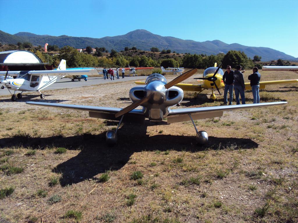 Aitheron Hotel Air Park Zervi Exterior photo
