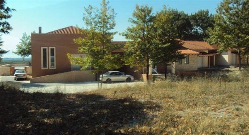 Aitheron Hotel Air Park Zervi Exterior photo